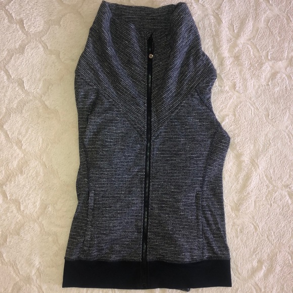 Lululemon Zip Up - Picture 2 of 4